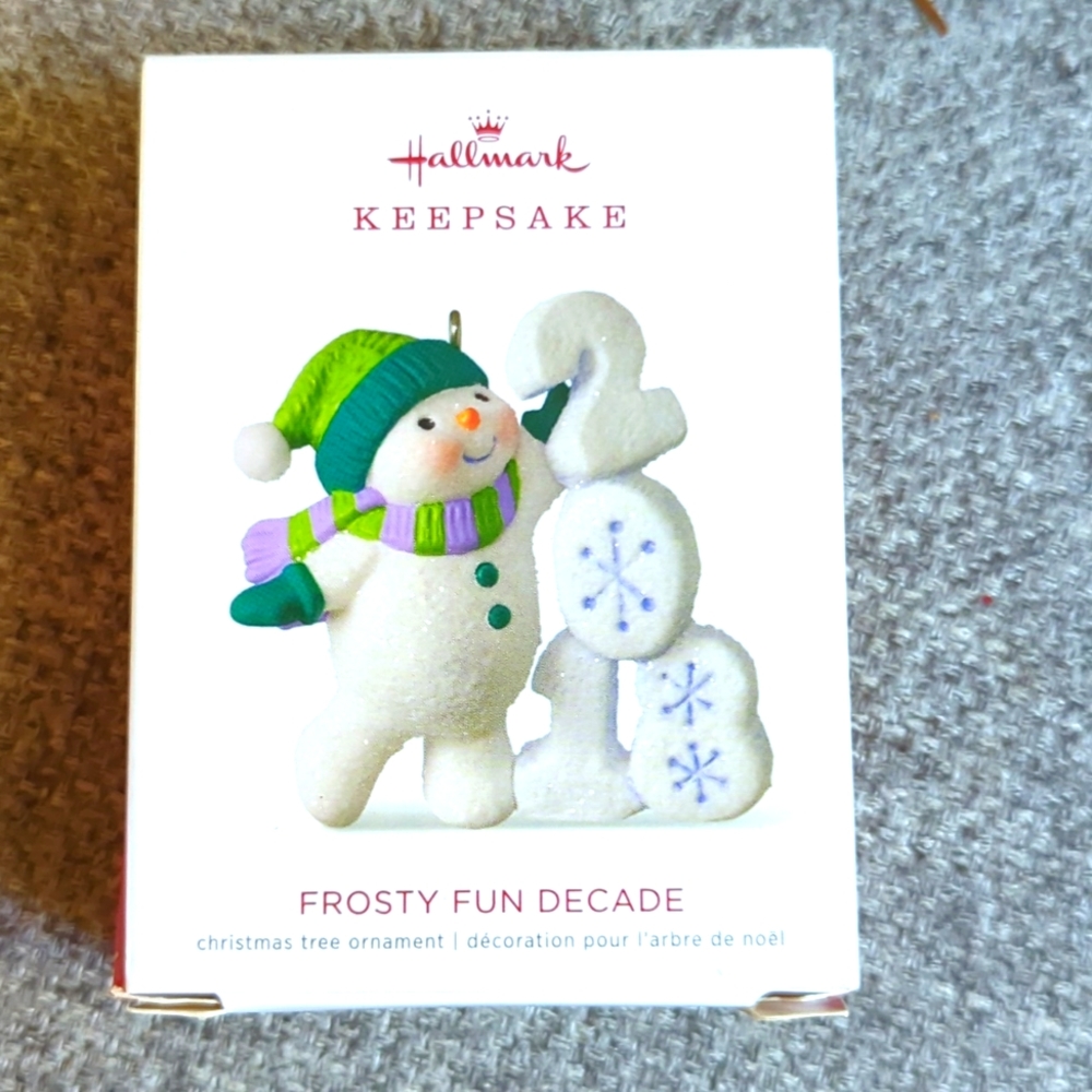 Hallmark Keepsake Frosty Fun Decade 2018